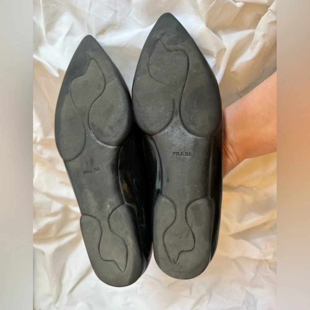 Prada Glossy Black patent leather Women's pointy toe ballet flats Loafers - Picture 9 of 14